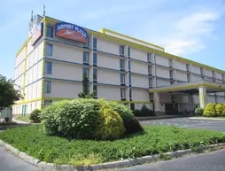 Airport Plaza Hotel