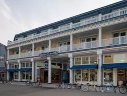 Bicycle Street Inn and Suites