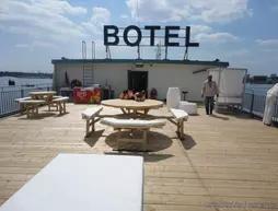 Botel