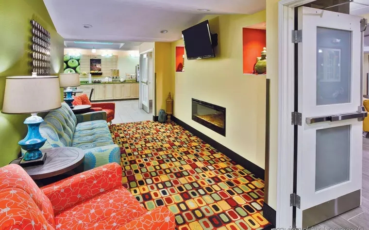 La Quinta Inn & Suites Rochester
