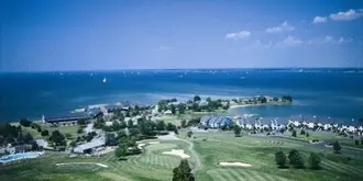 Harbourtowne Golf Resort