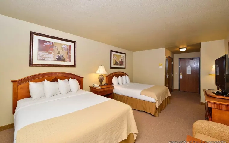 Lexington Hotel and Suites