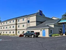 Motel 6 Lake Delton