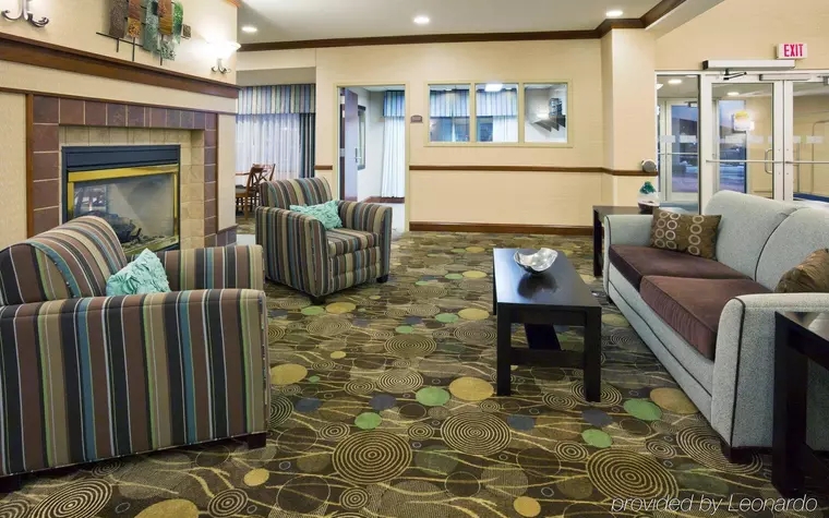 Holiday Inn Express Hotel & Suites Grand Forks