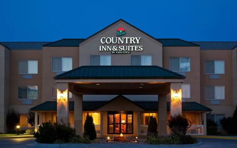 Country Inn & Suites Council Bluffs