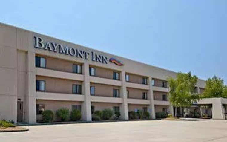 Baymont Inn & Suites Paducah