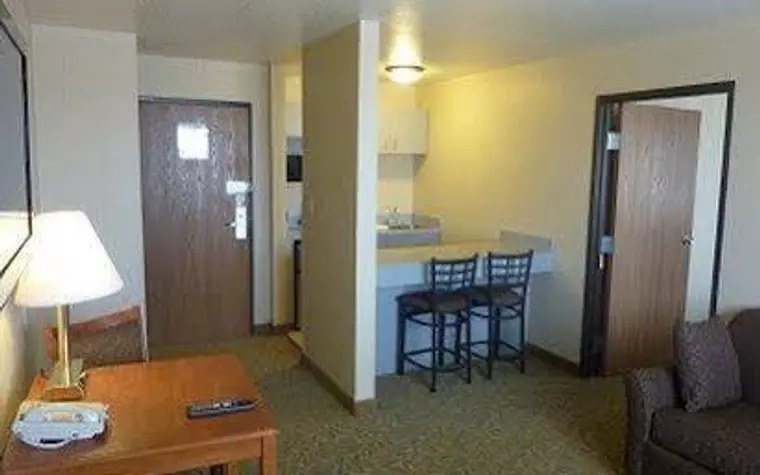 Jorgenson's Inn & Suites