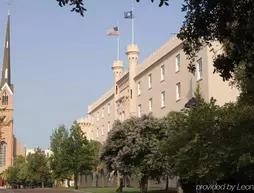 Embassy Suites Charleston - Historic Charleston