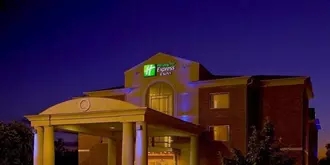 Holiday Inn Express & Suites San Antonio South