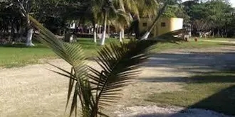 Trailerpark & Cabañas Mecoloco inn - Caravan Park