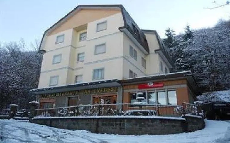 Hotel Everest