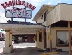 Esquire Inn