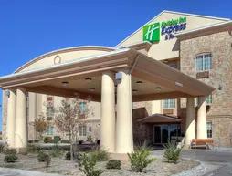 HOLIDAY INN EXPRESS & SUITES P