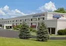 BAYMONT INN & SUITES TRAVERSE