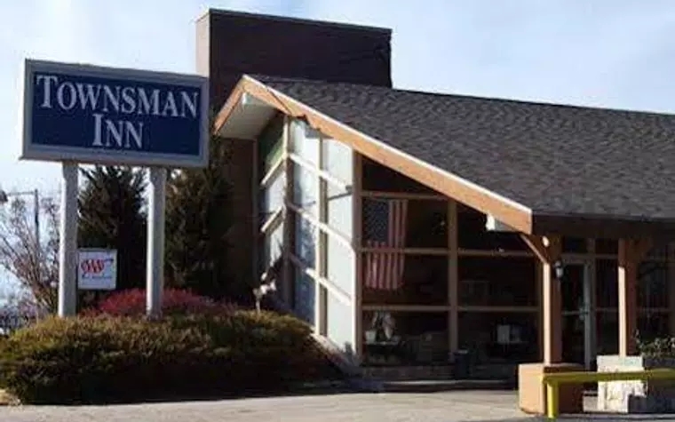 Townsman Inn