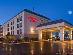 Hampton Inn Portland Airport