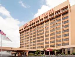 Crowne Plaza Hotel San Antonio Airport