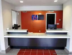 Motel 6 Sulphur Springs