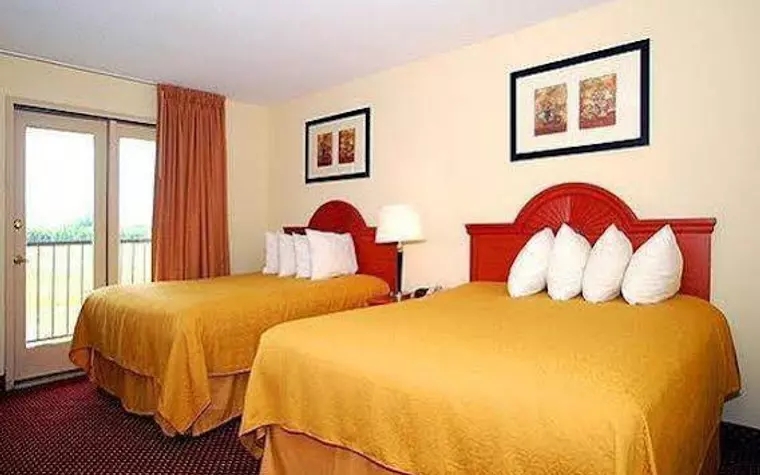 Quality Inn & Suites River Suites