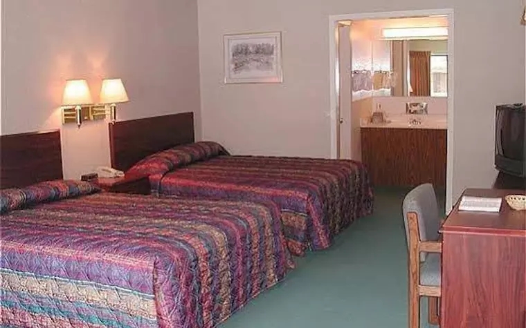 Keystone Boardwalk Inn and Suites