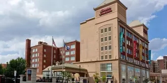 Hampton Inn & Suites Buffalo/Downtown