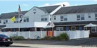 Pelican Point Motel