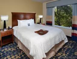 Hampton Inn & Suites Huntersville