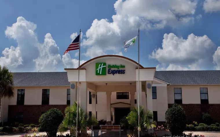 Holiday Inn Express Breaux Bridge