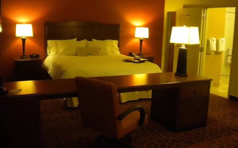 Hampton Inn & Suites Cincinnati / Uptown - University Area