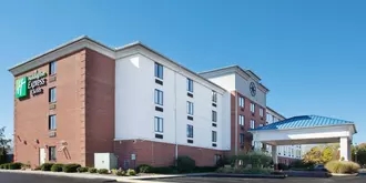 Holiday Inn Express Hotel & Suites Columbus Airport