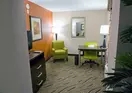 Hampton Inn Evansville Airport