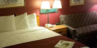 AmericInn Lodge and Suites of Manitowoc