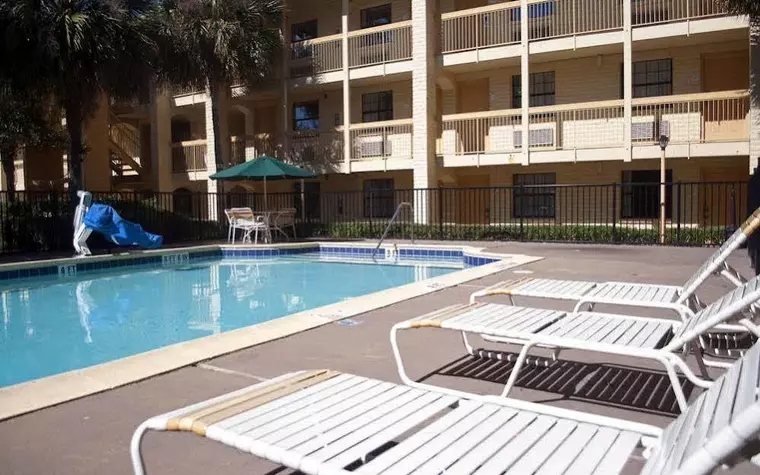 Baymont Inn & Suites - Tallahassee Central