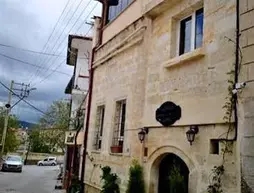 Larissa Cave Hotel