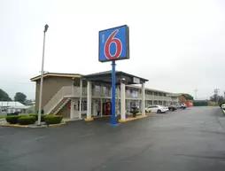Motel 6 Somerset