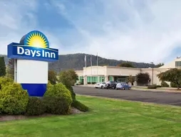 Days Inn by Wyndham Warren