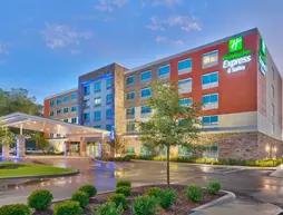 Holiday Inn Express & Suites - Gainesville I-75