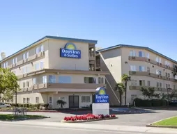 Days Inn & Suites by Wyndham Rancho Cordova