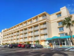 Howard Johnson by Wyndham St. Pete Beach FL Resort Hotel