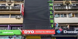 OYO 220 Hotel Sri Maluri