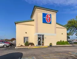 Motel 6 Moline