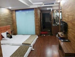 Dongshan Business Hotel