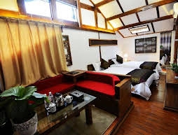 Lijiang Yiran Ethnic custom Viewing Inn