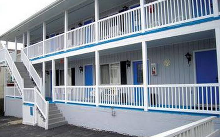 Neptune Beach Hotel and Suites